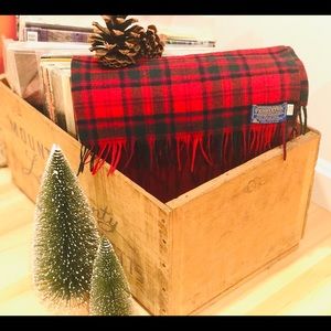 🌿Vintage Pendleton Scarf